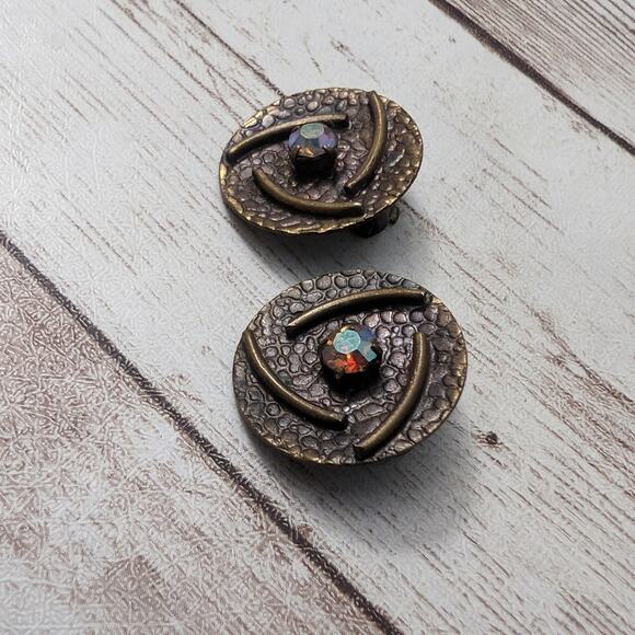 Vintage Clip On Earrings Metal Circle with Iridescent Gems - Picture 5 of 10